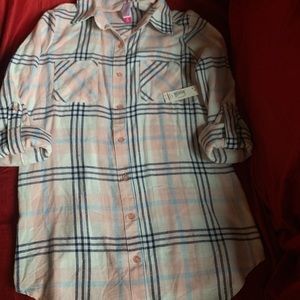 No Boundaries plaid flannel